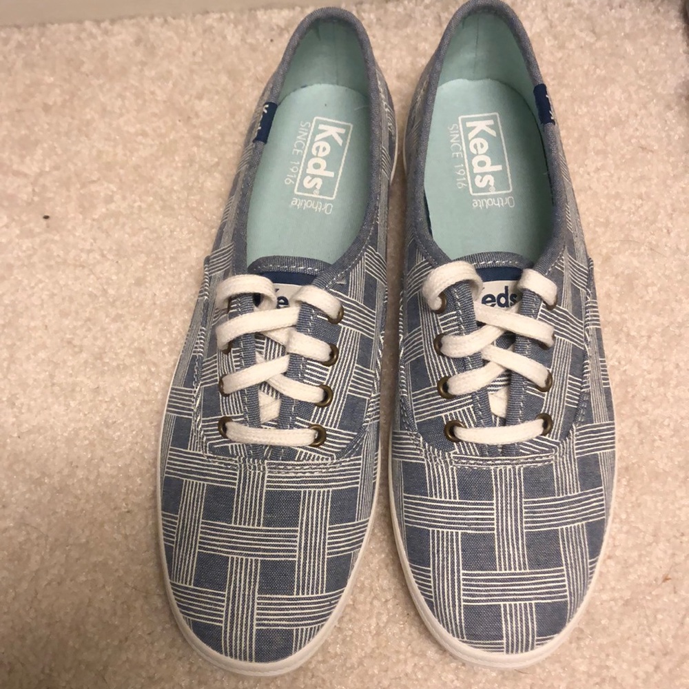 Keds size 7
